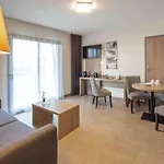 Western Les Aureliades Saint Nazaire