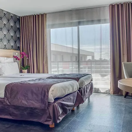 Western Les Aureliades Saint Nazaire 特里尼亚克