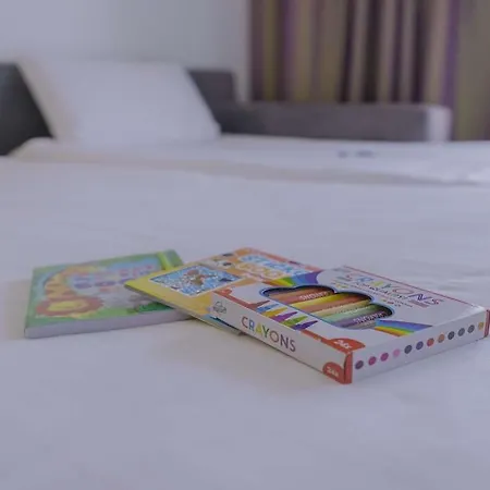 Western Les Aureliades Saint Nazaire