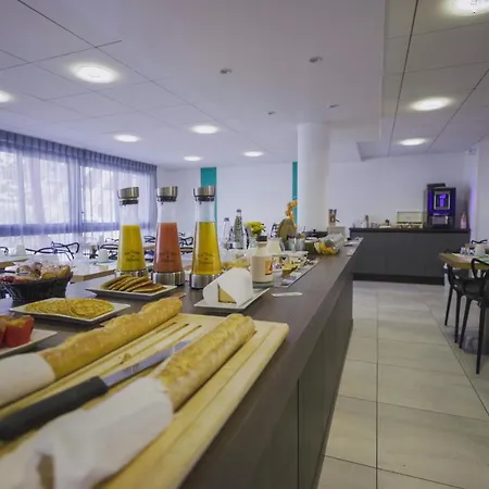 Western Les Aureliades Saint Nazaire 3*