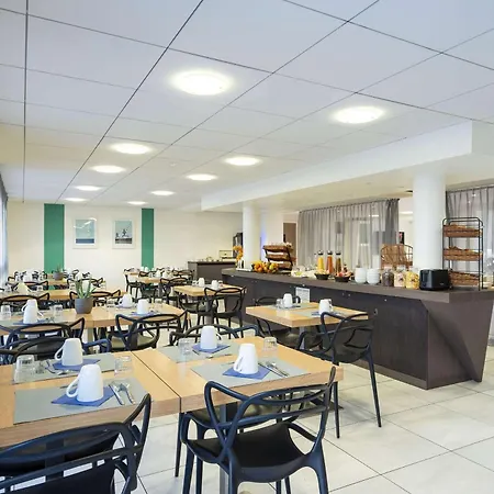 Western Les Aureliades Saint Nazaire