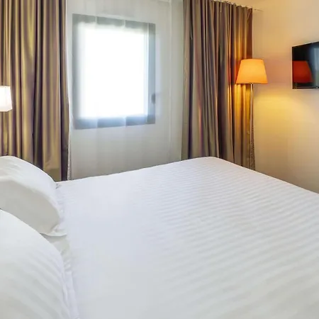 Отель Western Les Aureliades Saint Nazaire Триньяк