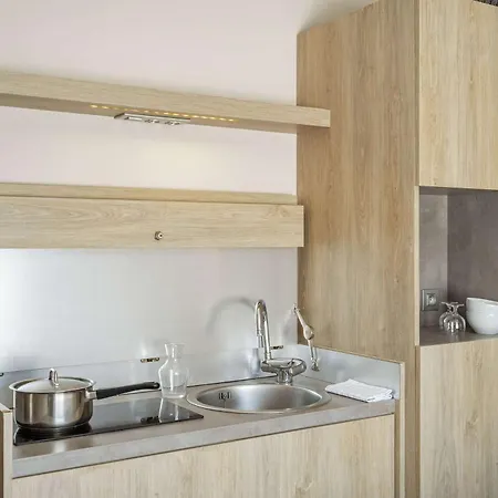 酒店 Western Les Aureliades Saint Nazaire 3*