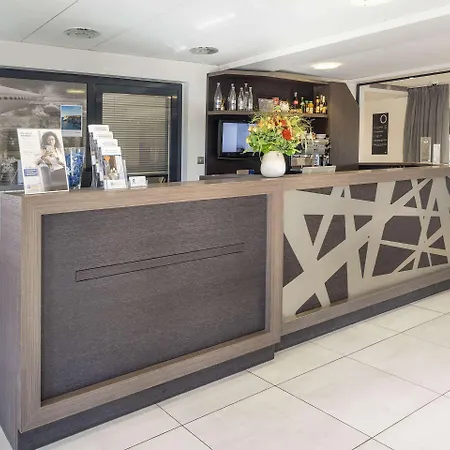 Western Les Aureliades Saint Nazaire 3* 特里尼亚克