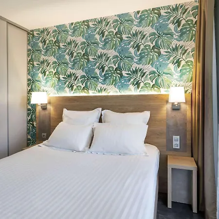 Western Les Aureliades Saint Nazaire 酒店 3*