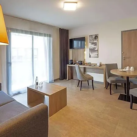 Western Les Aureliades Saint Nazaire Отель