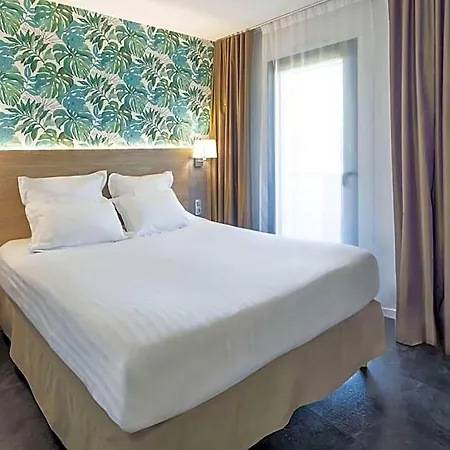 Western Les Aureliades Saint Nazaire Триньяк