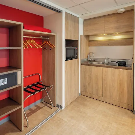 Western Les Aureliades Saint Nazaire Триньяк